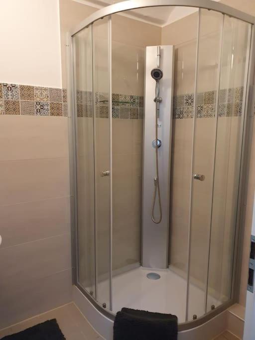 Keller-Loft Cottbus City מראה חיצוני תמונה